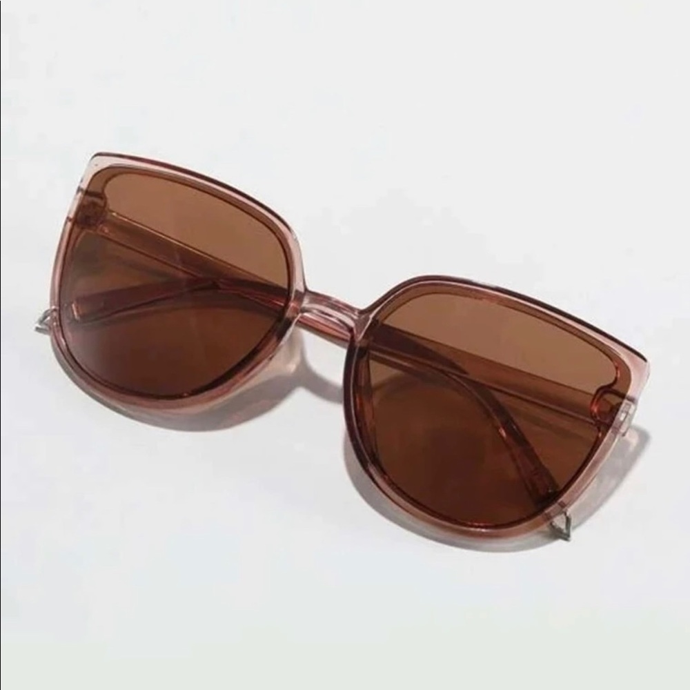 🤩HP🤩Cat eye sunglasses - Picture 2 of 3